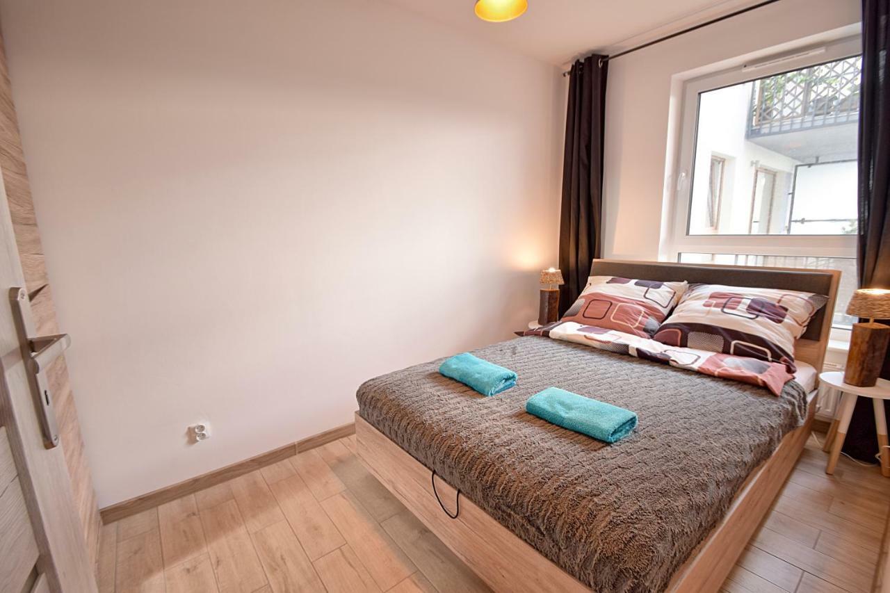 Apartament Oliwka Z Prywatnym Miejscem Postojowym Kolobrzeg Bagian luar foto