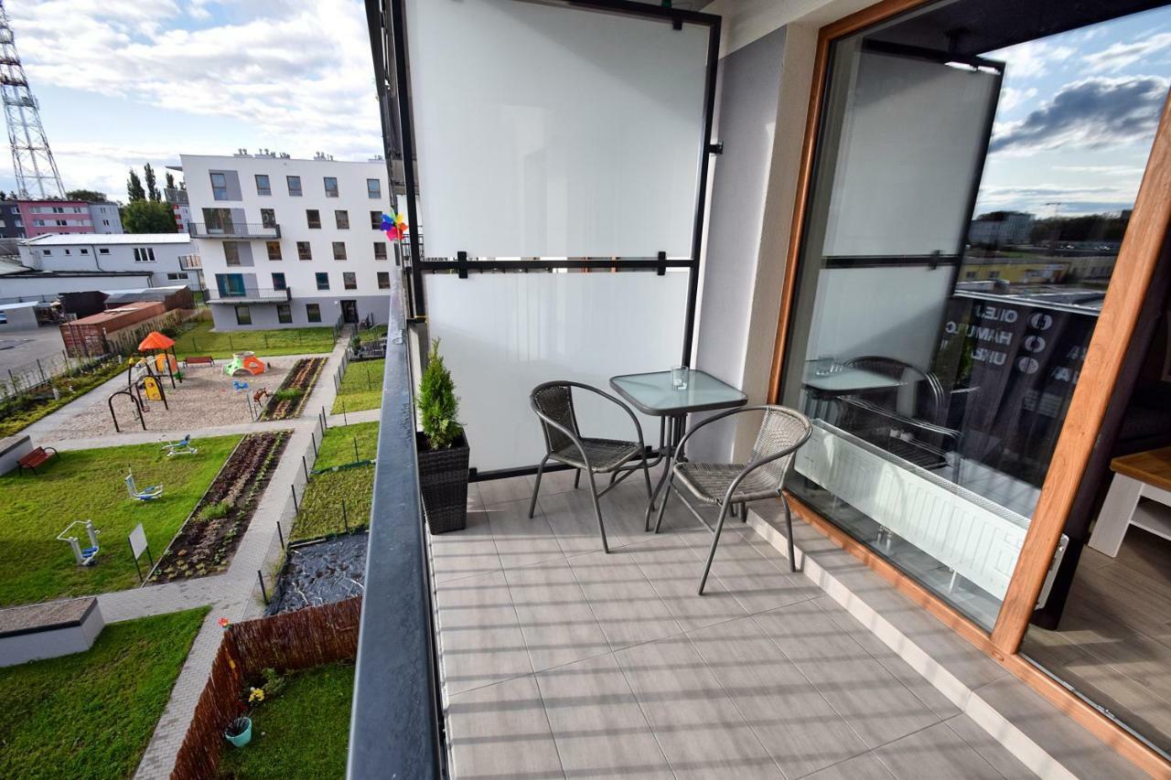 Apartament Oliwka Z Prywatnym Miejscem Postojowym Kolobrzeg Bagian luar foto